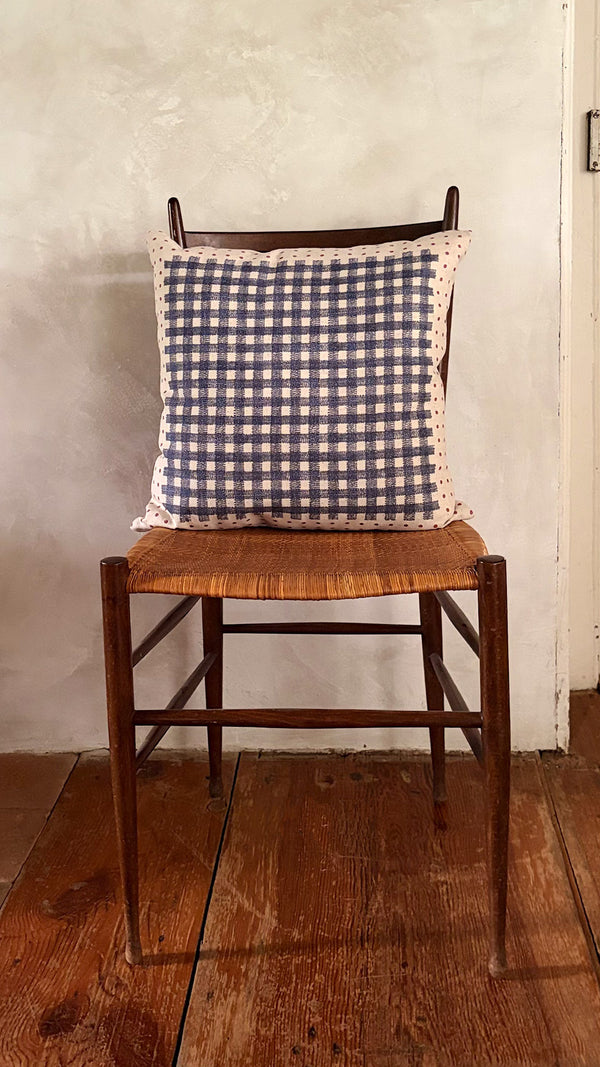 Dot Gingham 18"x18" Natural with Navy and Red