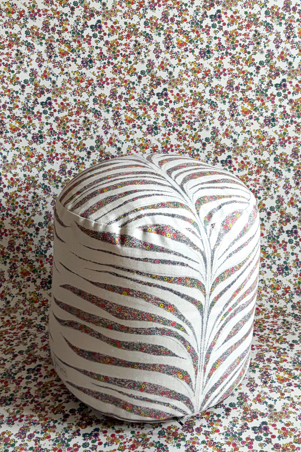 Garden Zebra- Round Pouf- Color Tutti Frutti