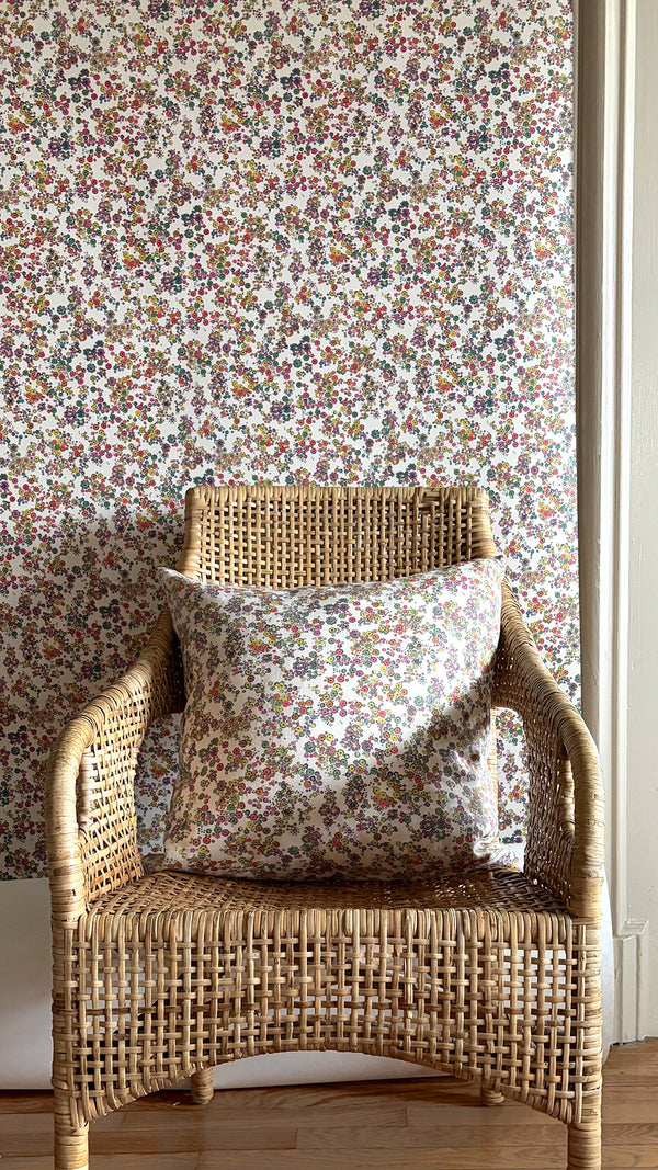 Field Flower Matte Wallpaper – Tutti Frutti
